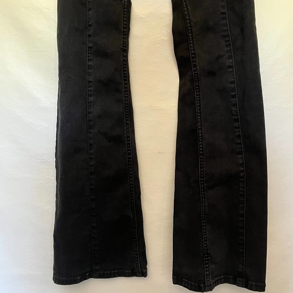 Free People We the Free Flare Pull-On Womens Jeans Size 24 Black Front Seam - Picture 3 of 11